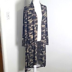 Pogtmm Long Green High-Low Camouflage Cardigan, Size Small